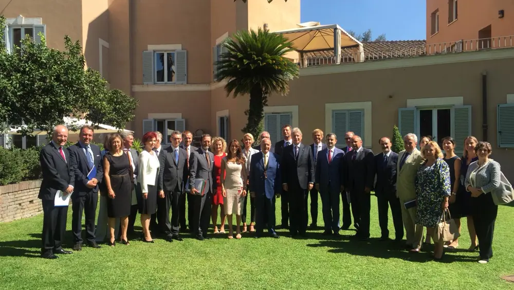Ministro Savona partecipa a evento dell'Ambasciatore d'Austria