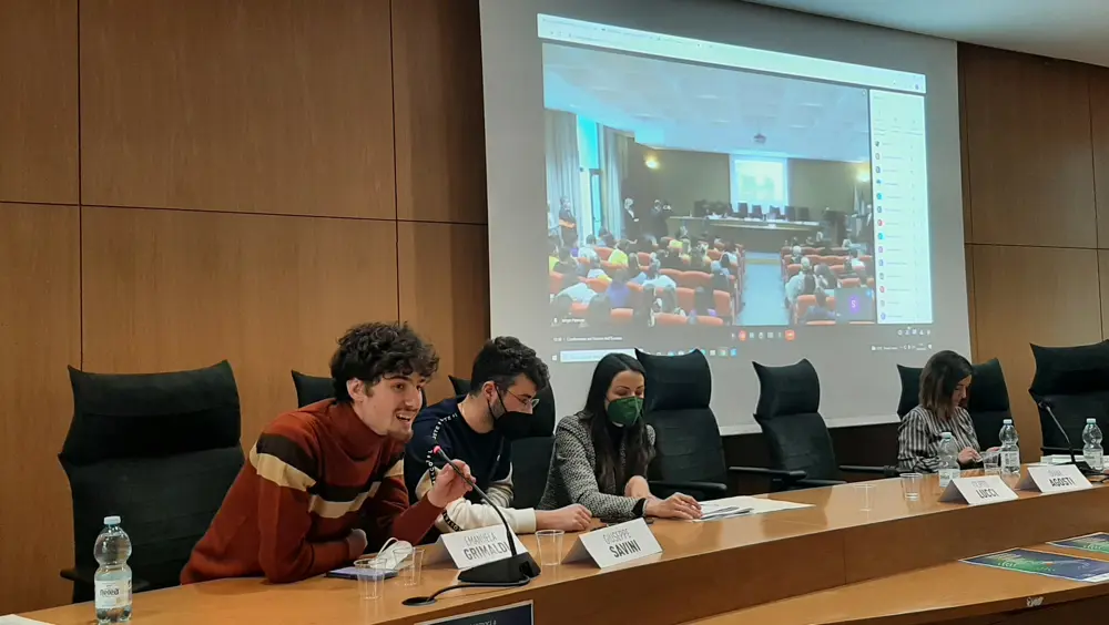 UE mediatrice per la pace, l'esortazione dei giovani di Teramo 