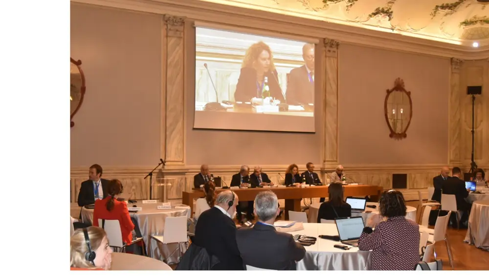Comunicare l'Europa in tempo di crisi Comunicare l'Europa in tempo di crisi