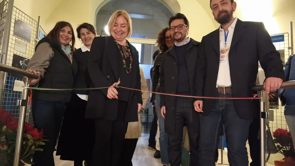 Inaugurata a Brindisi la mostra del Dipartimento sull'Europa